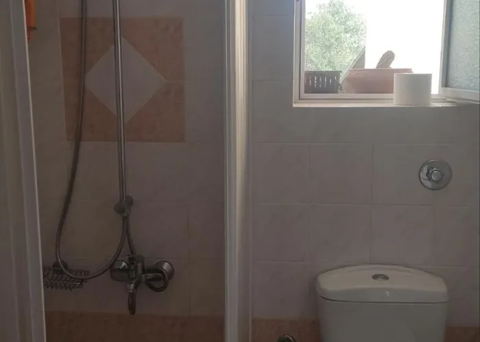 아파트 Quiet Spacious In 나플리오