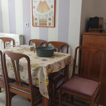 Quiet Spacious In Appartamento